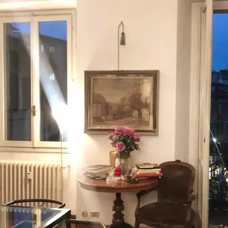 Daire Giorgia'S Apartment - Piazza S. Alessandro - Duomo
